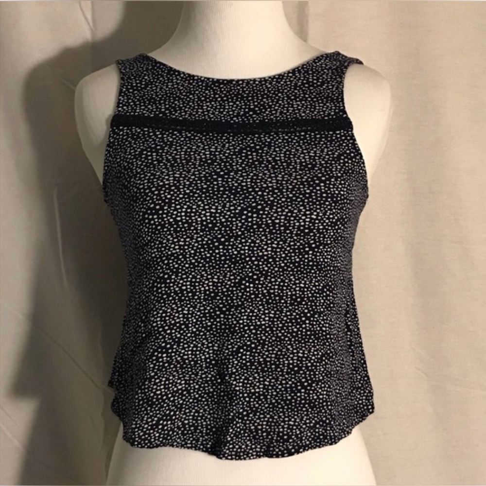 NWT- Xhilaration Blue & White Cropped Polka Dot Tank Top! Size Large.